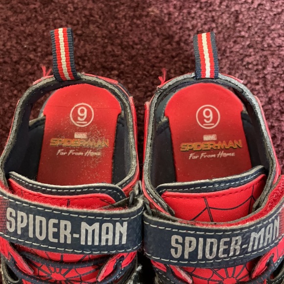 🕷 Spider-Man Sandals 🕷 - Picture 6 of 7